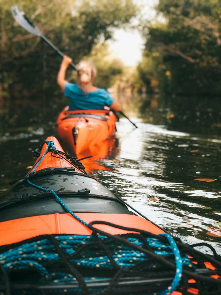 people kayaking
